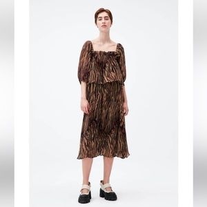 GANNI
Women's Brown Pleated Georgette Midi Dress NWT